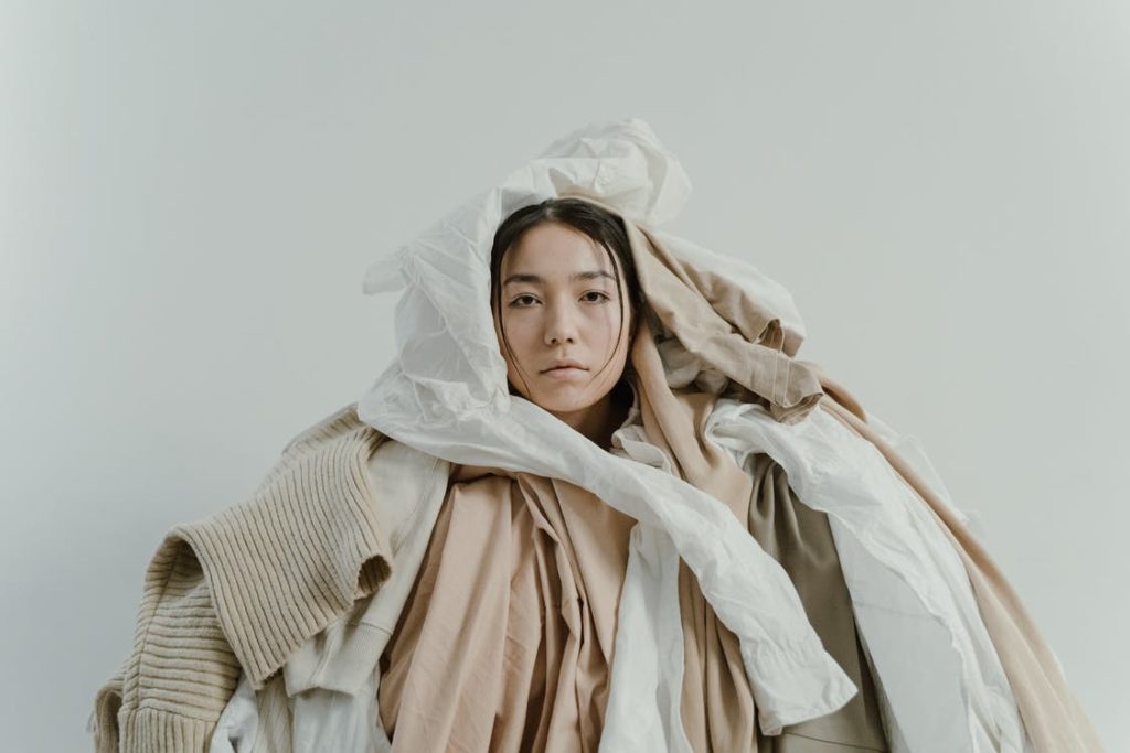 How To Declutter Your Wardrobe